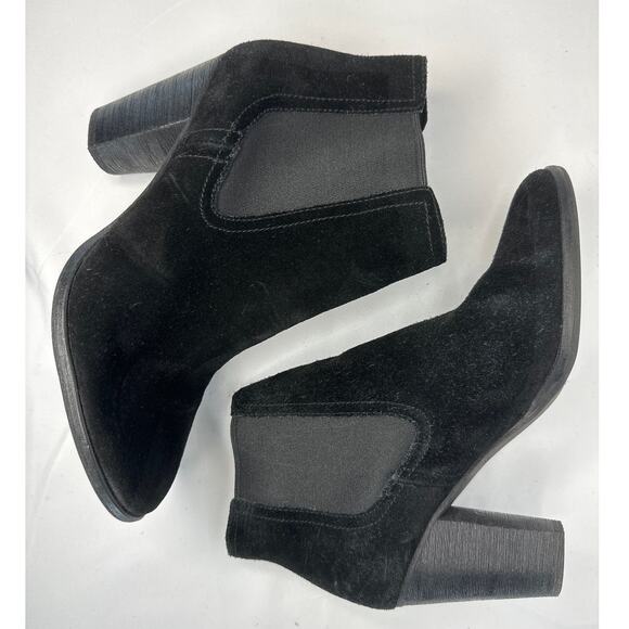 Signature by Cole Hann black Suede heeled booties size 7.5 - Picture 4 of 13